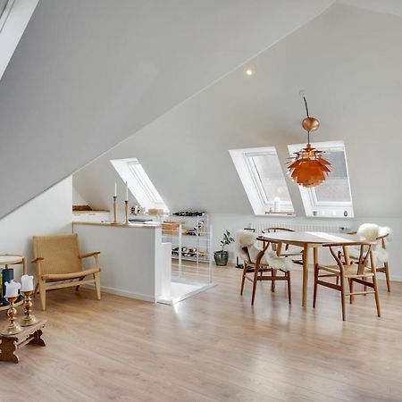 Bath Tub Penthouse In The City Aalborg Luaran gambar