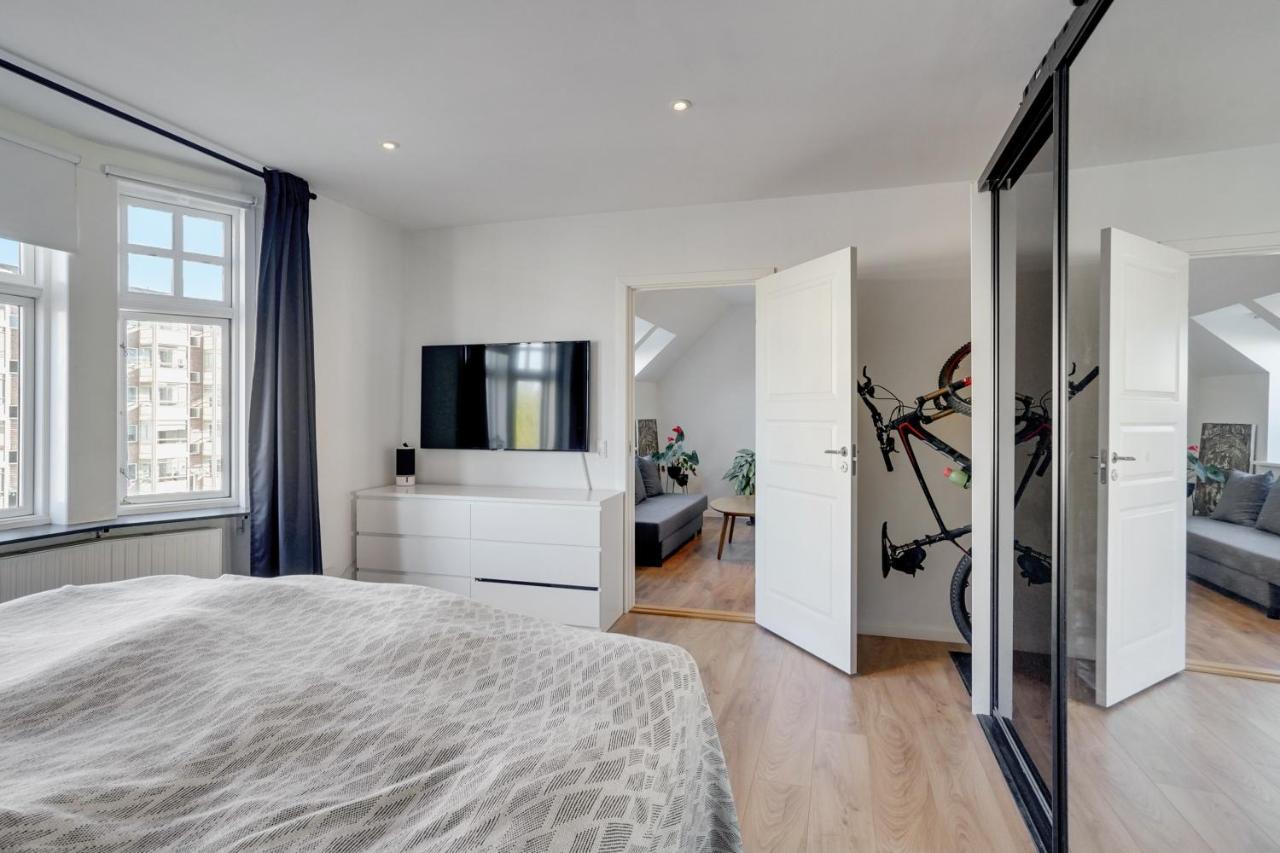 Bath Tub Penthouse In The City Aalborg Luaran gambar